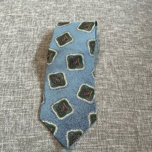 Vintage Oscar De La Renta neckwear couture collection silk tie.